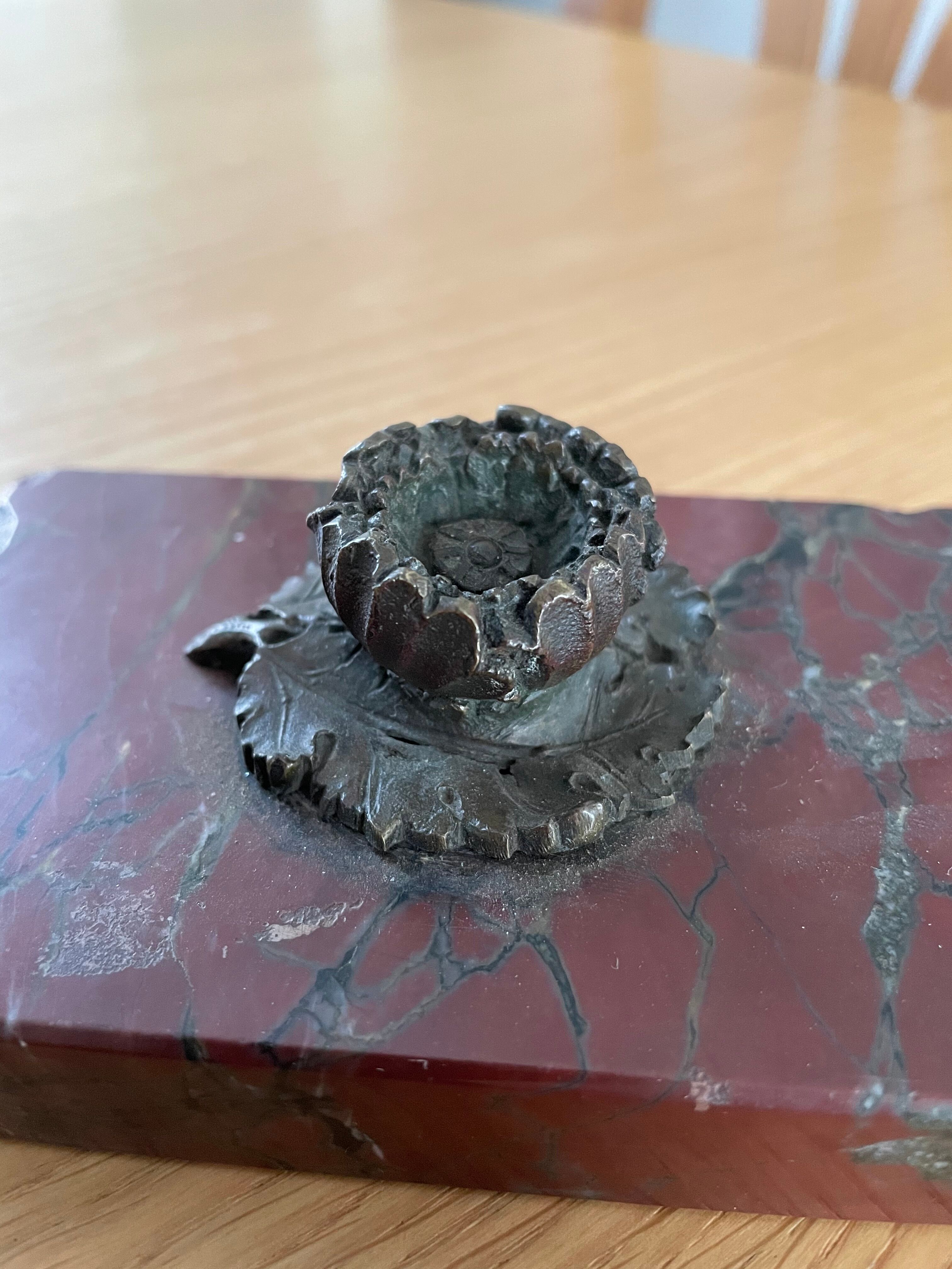 Presse papier en marbre et bronze