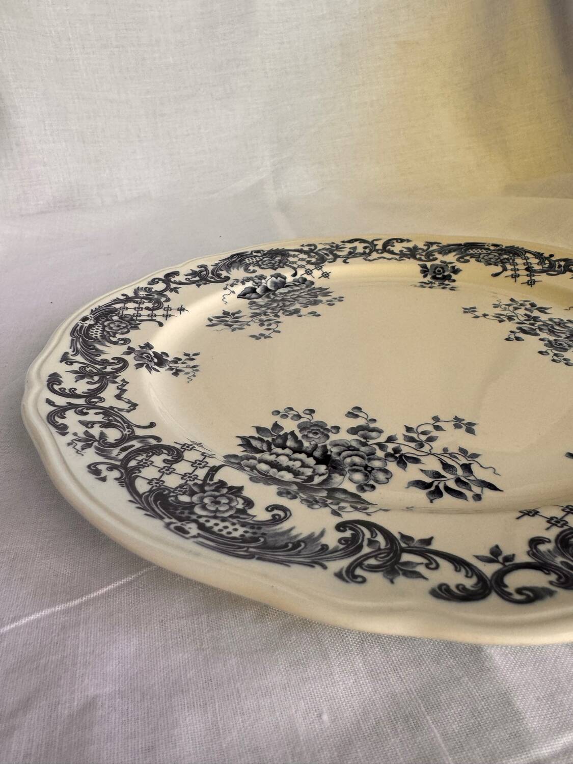 Assiette bleue en porcelaine vintage Villeroy & Boch Valeria