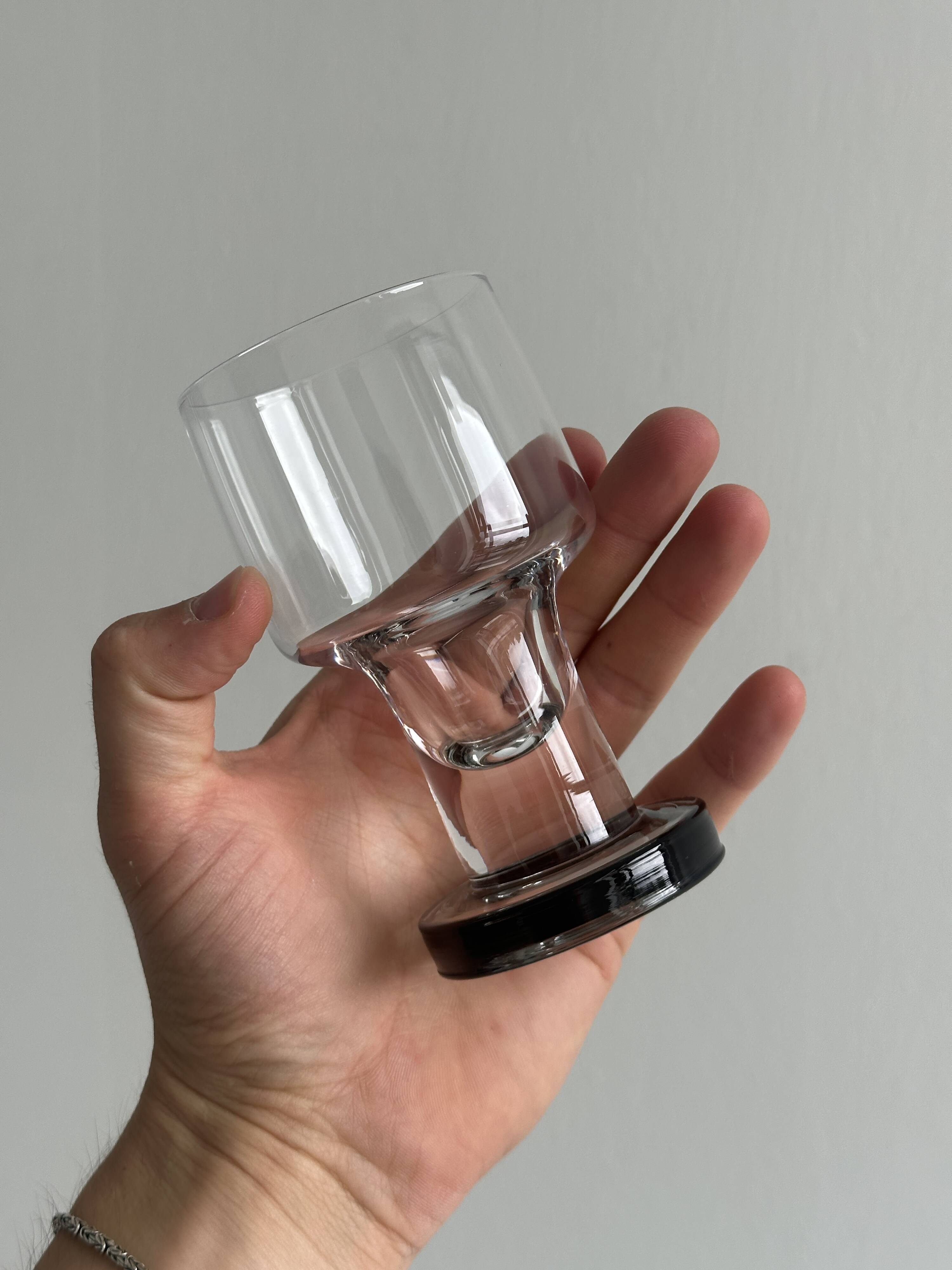 4 verres à eau design en verre épais