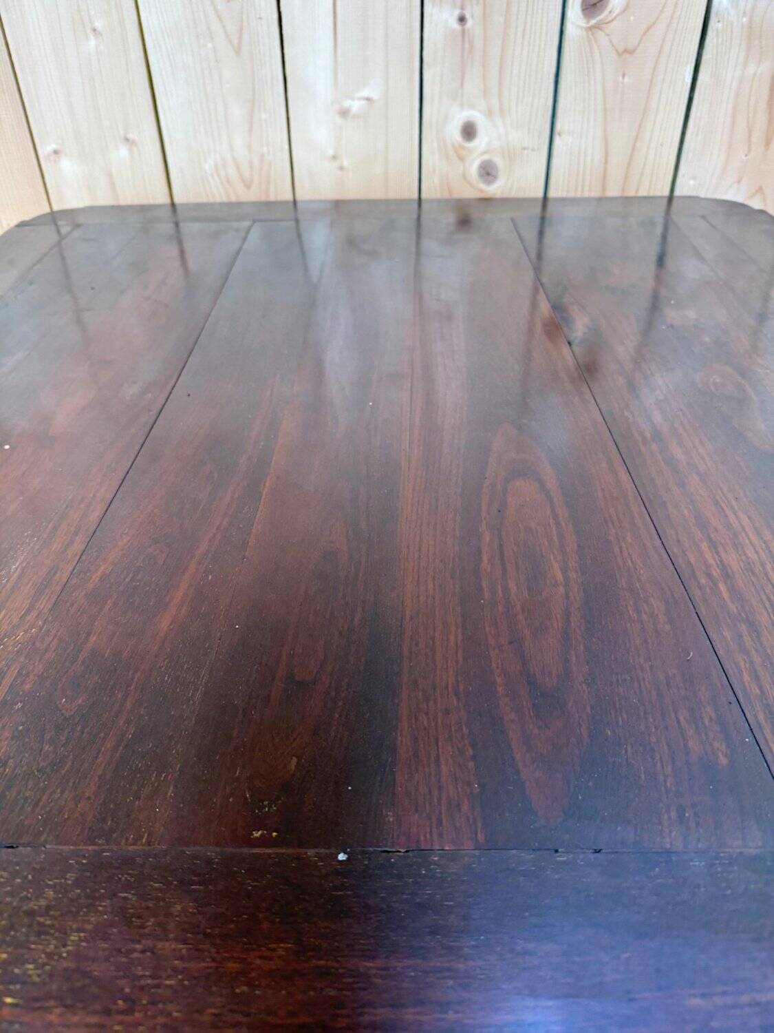 Extendable table with integrated leaves – Second Empire style – 19th century – Solid wood