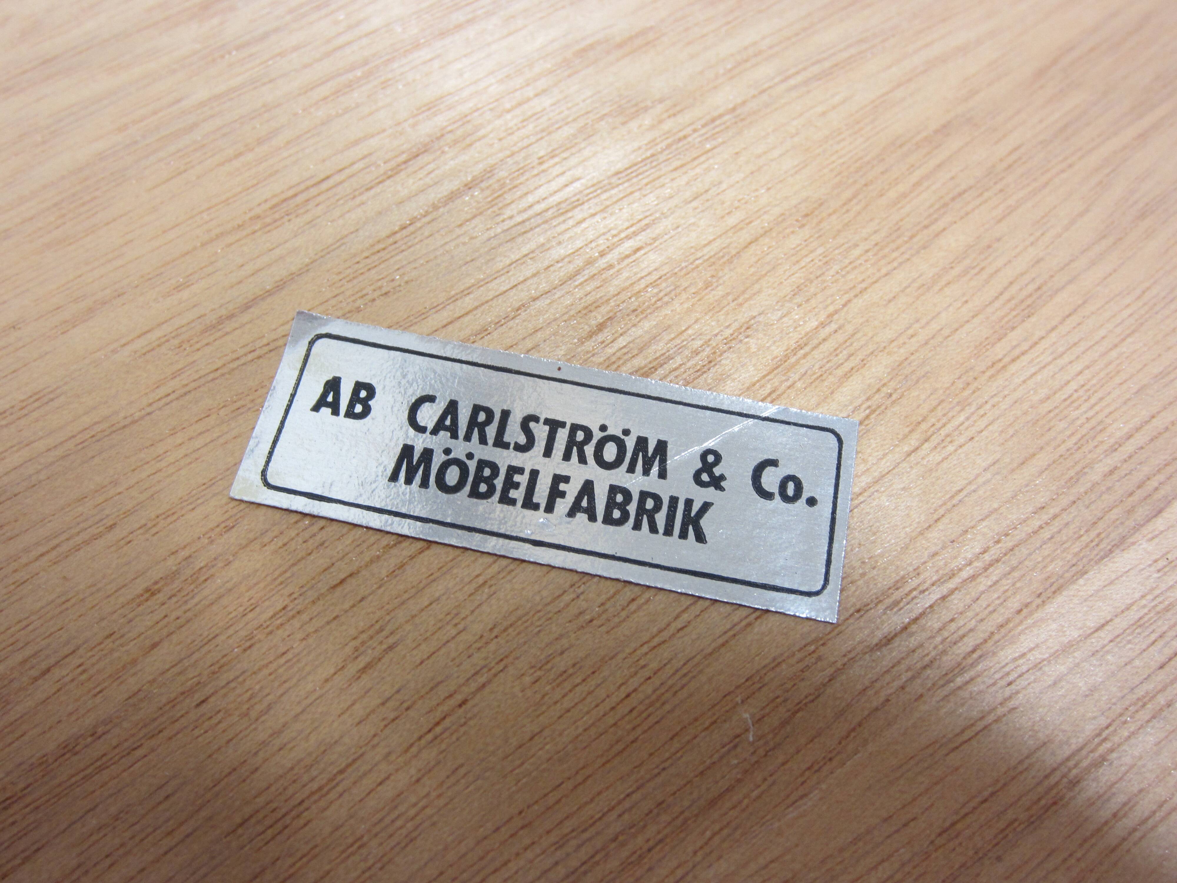 Pair of Scandinavian bedside tables by ab carlström & co möbelfabrik