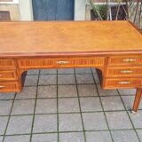 Napoleon III period desk in marquetry from the 19th century.