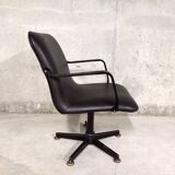 Vintage 70s swivel office chair in skai and black metal