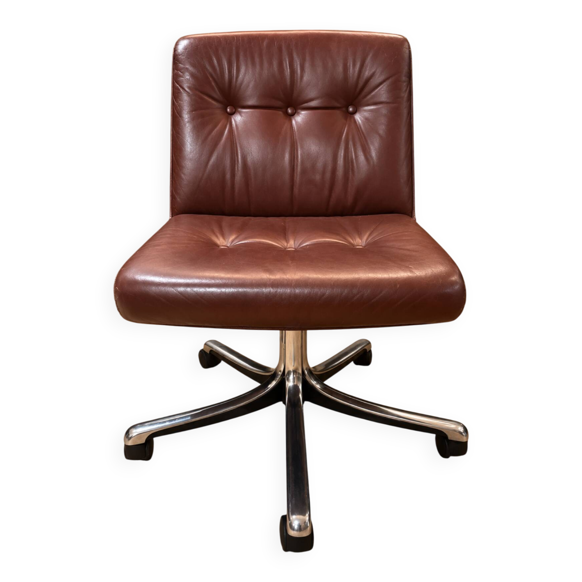 Nomadic leather armchair P128 Osvaldo Borsani