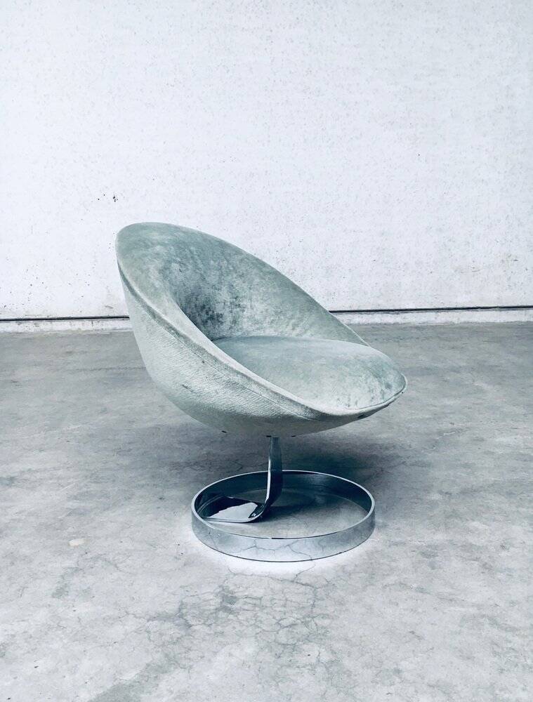 Set of Space Age Sphere Pod Lounge Chairs, France, 1960s