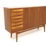 Enfilade scandinave en noyer, Möbelfabrik Linen, Horda, Suède, 1960