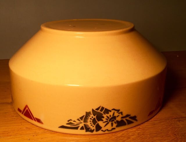 Art deco Bowl