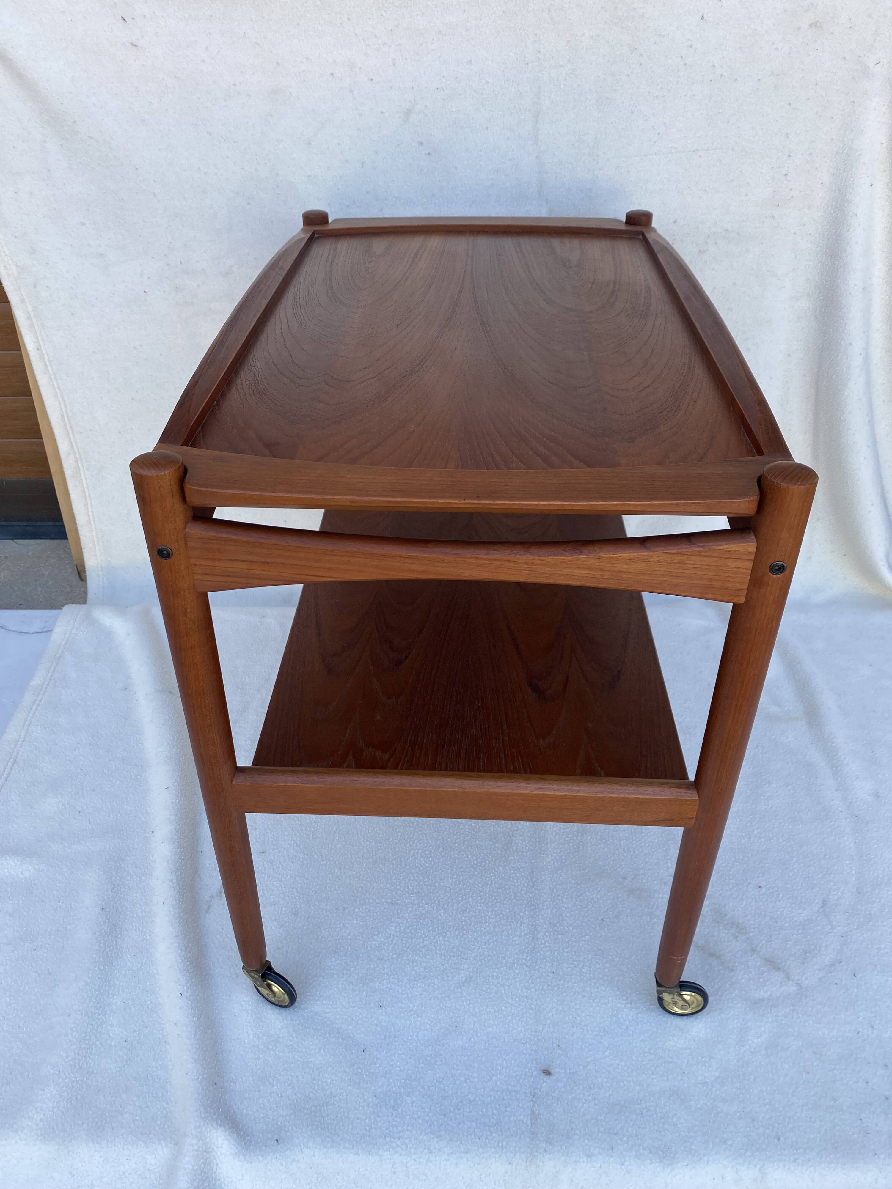 Scandinavian service trolley