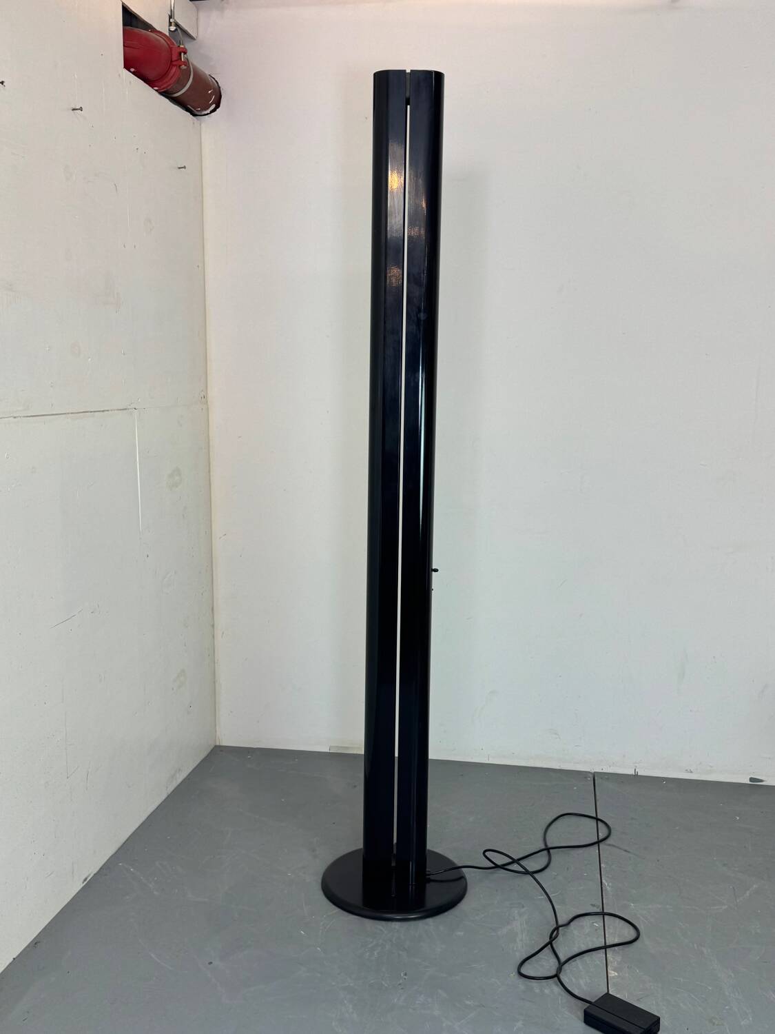 Italian iconic black Artemide Megaron uplighter floor lamp 1980s