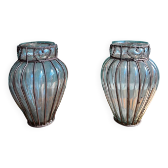 Paire de vases vénitiens en verre soufflé et fer forgé