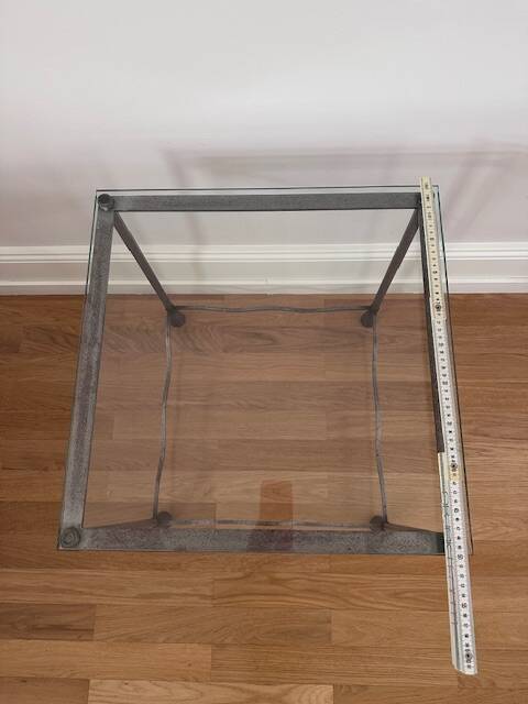 Marktex Beistelltisch mit Glasplatte (2000) – elegantes Vintage-Design mit