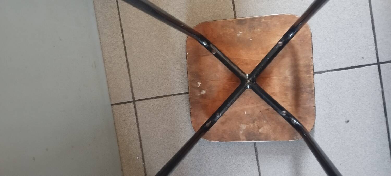 Red formica stool 70'