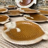 Fish plates, dish and sauce boat, Italian barbotine, 1970