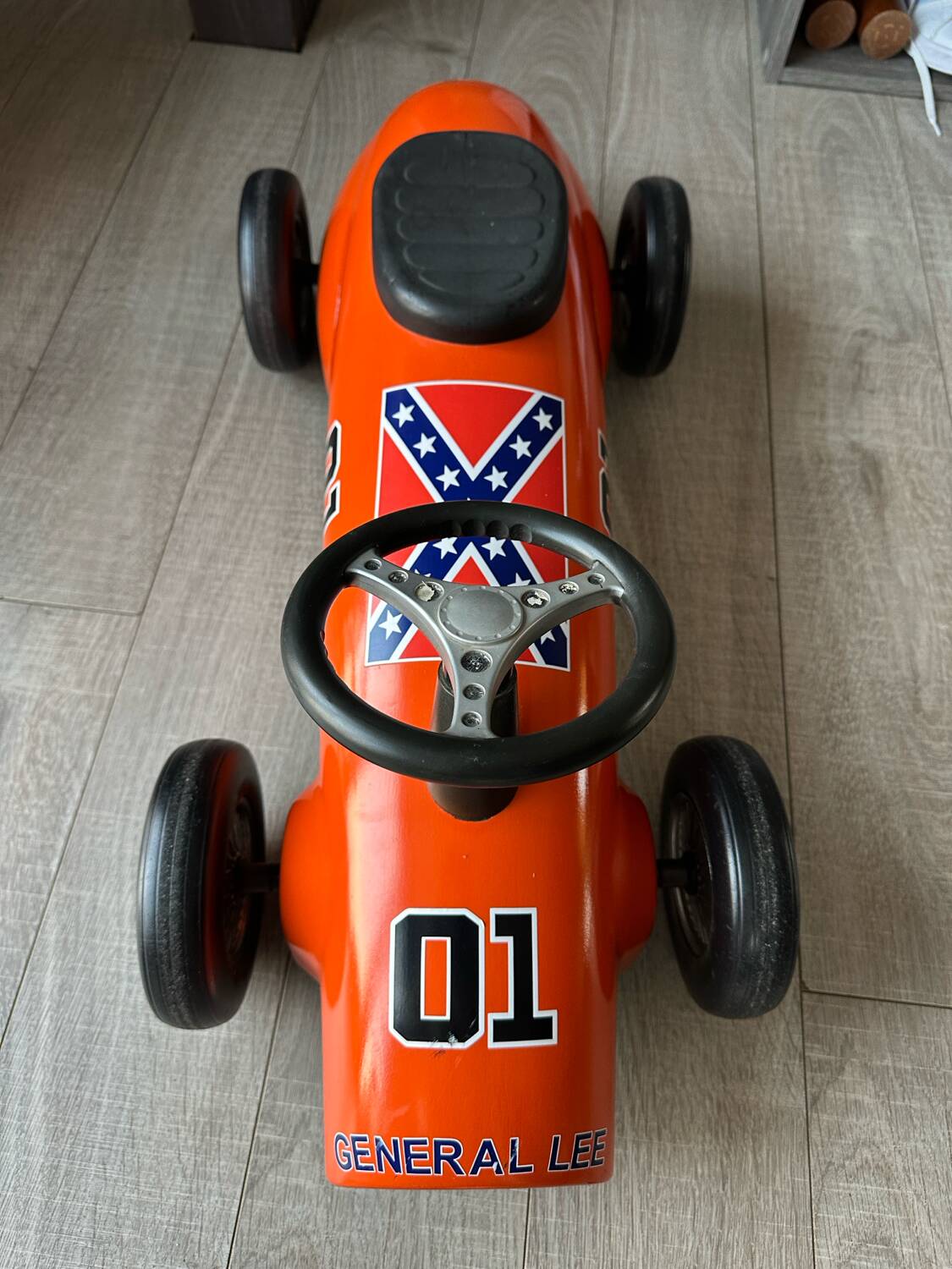 Customised General Lee carrier