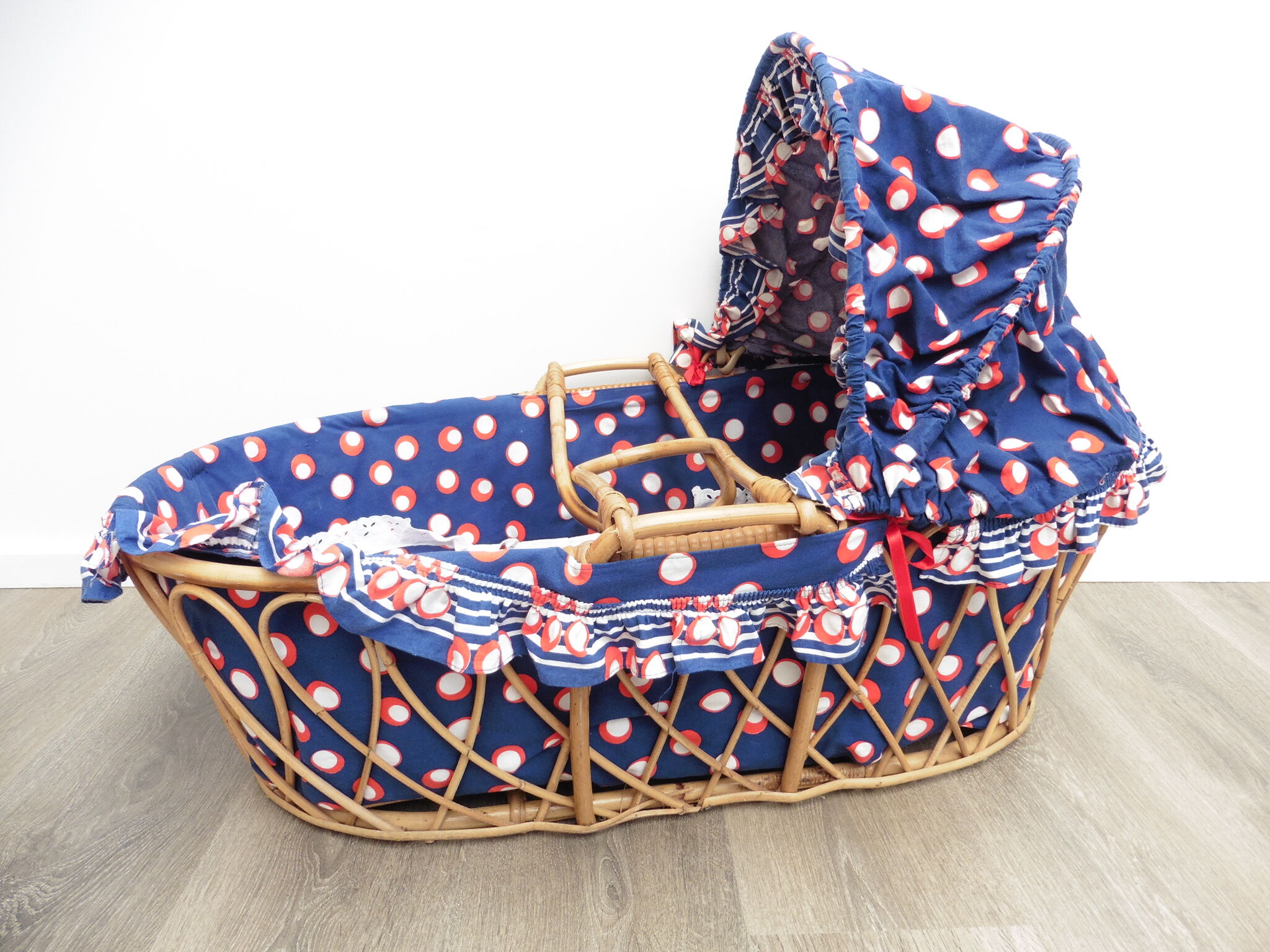 Basket rattan with its skin