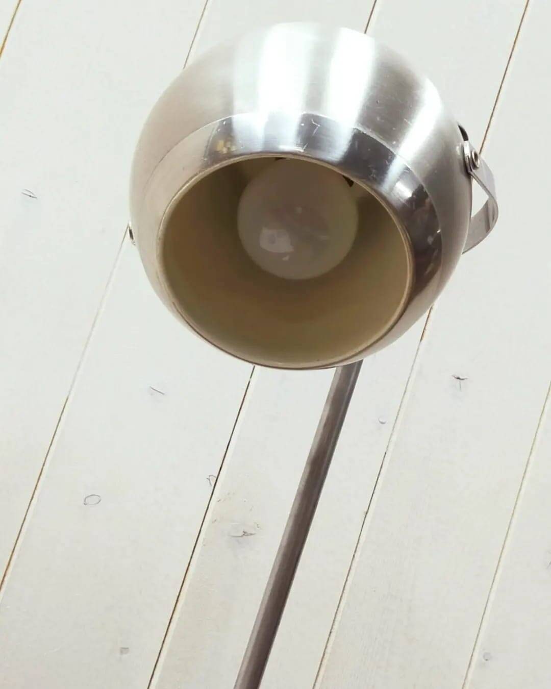 Eyeball lamp