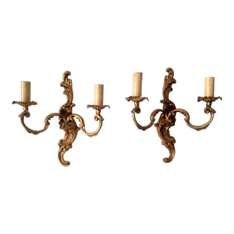 Pair of Louis XV style rococo wall sconces in gilded bronze with 2 moving arms