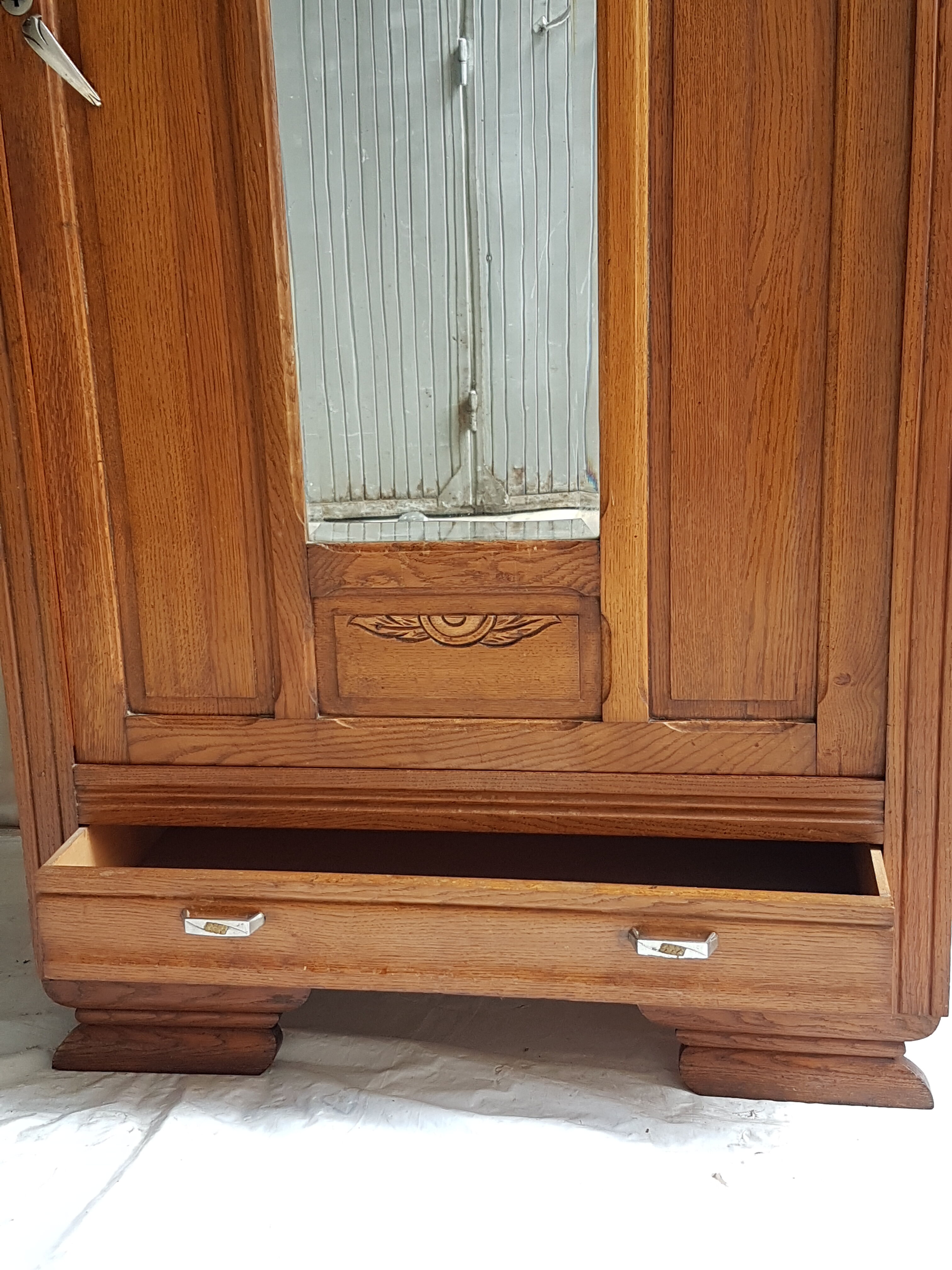 Vintage wardrobe with 1 door for years 50