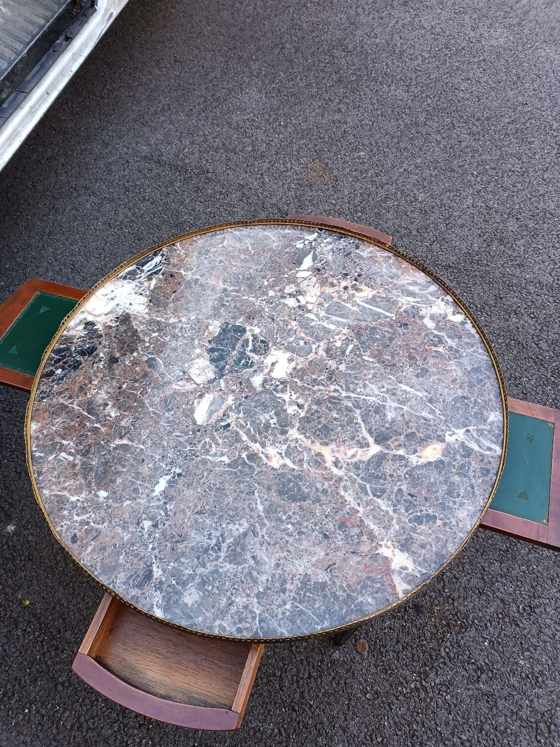 Table bouillotte style Louis XVI marble top