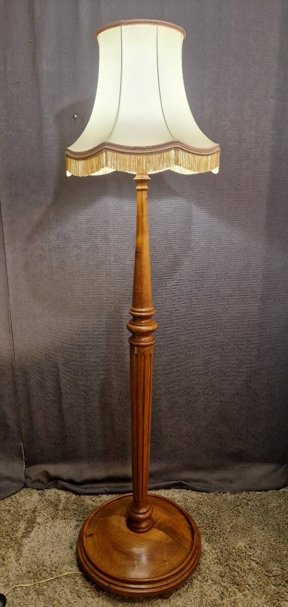 Cherry wood floor lamp from the 20th century.