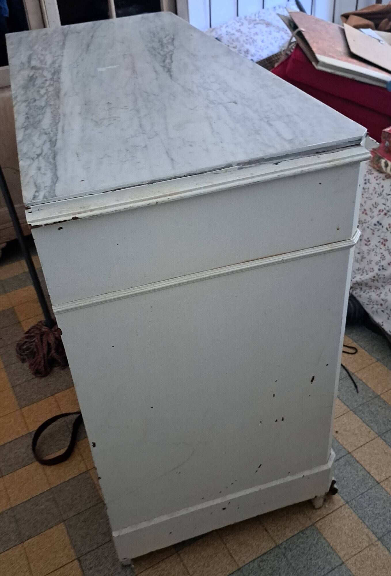 Vintage Louis Philippe style chest of drawers