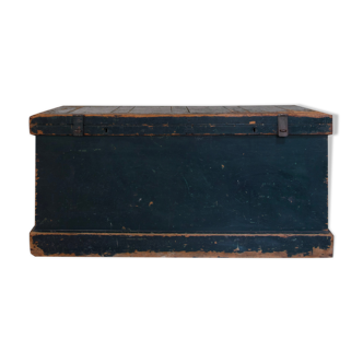 Large green patina chest