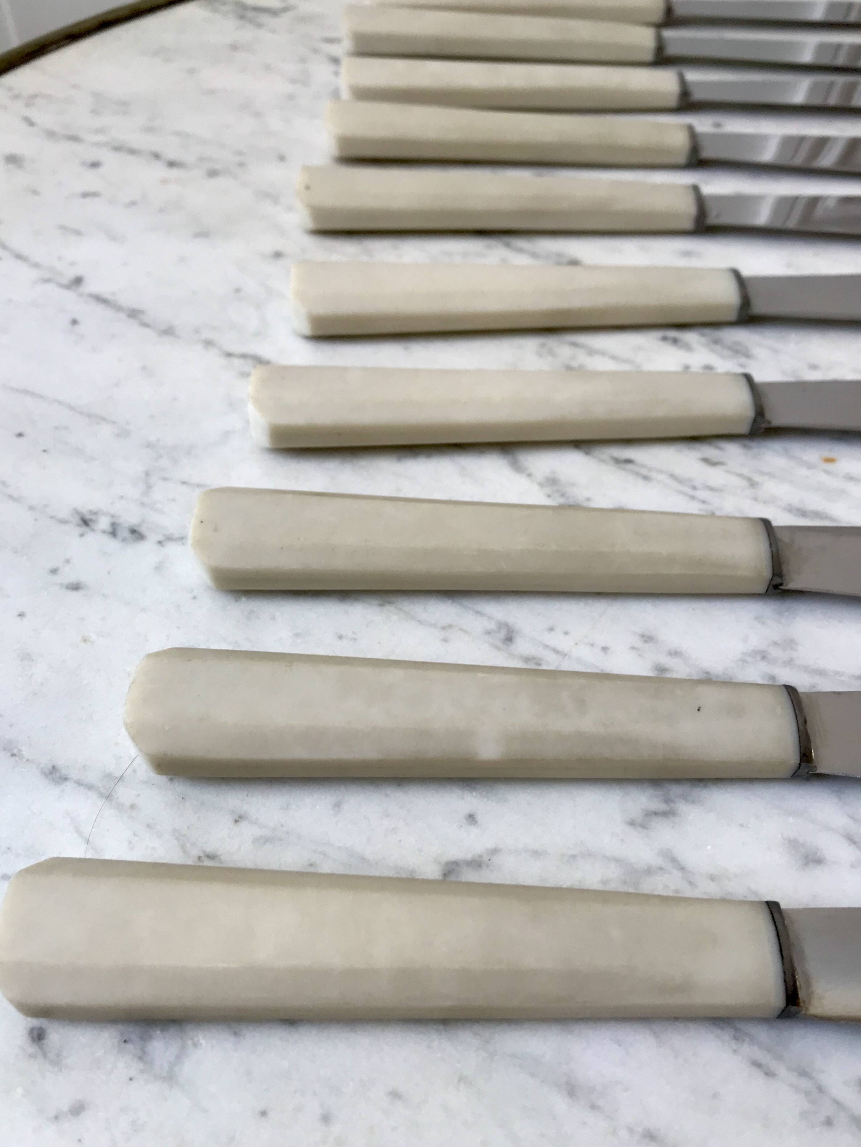 set of 12 bakelite knives from the 60s