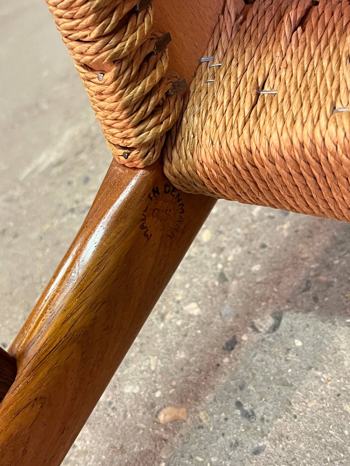 6 Scandinavian chairs in rope