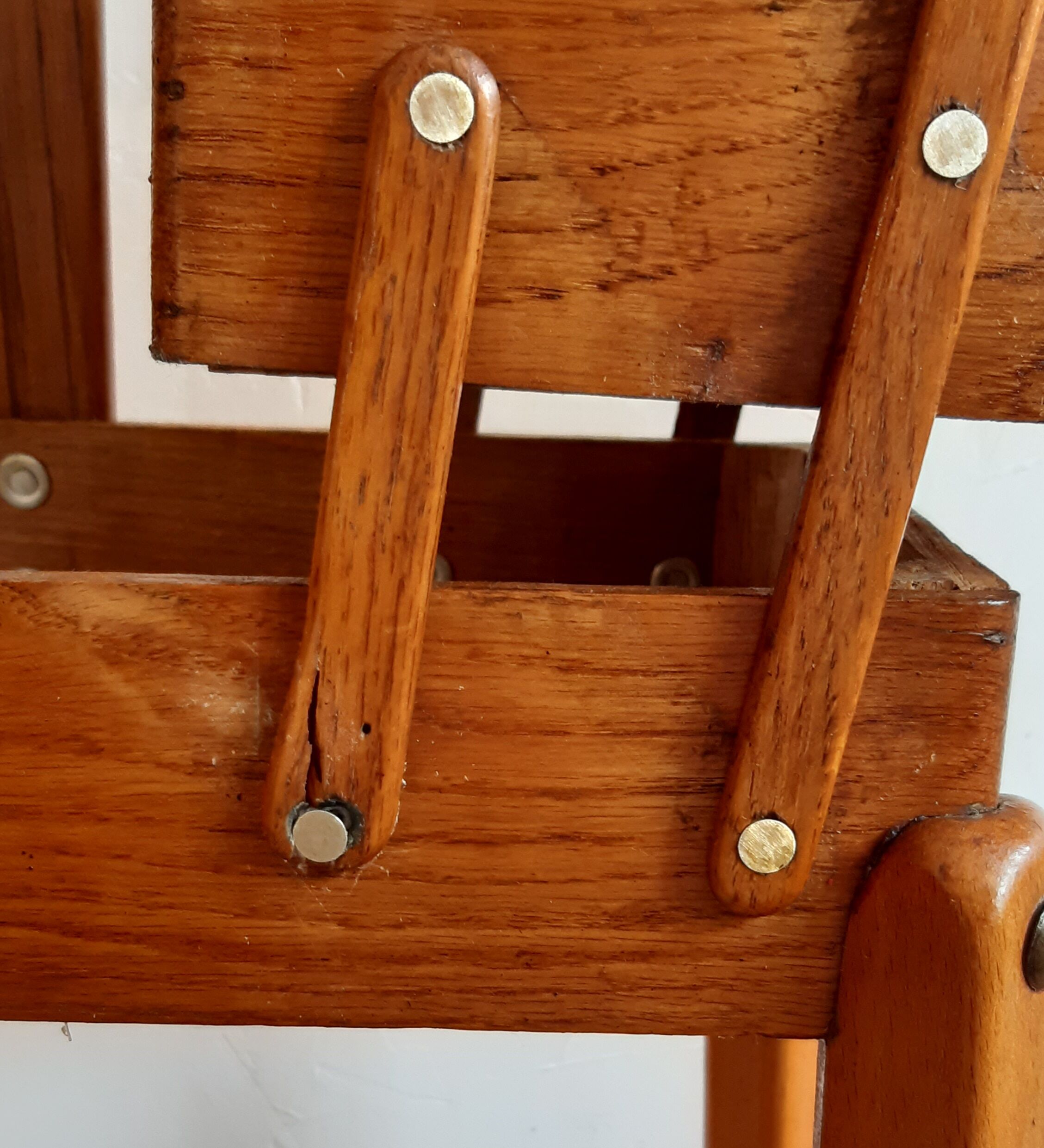 Worker of seamstress