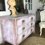 Early 20th century chest of drawers with old-fashioned patina