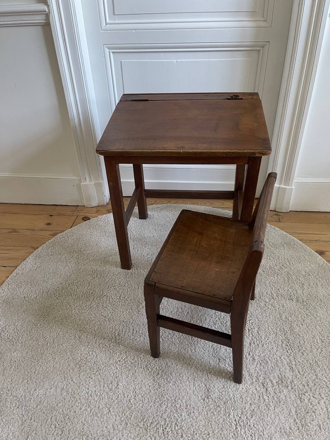 School desk and chair from the 1940s/50s.