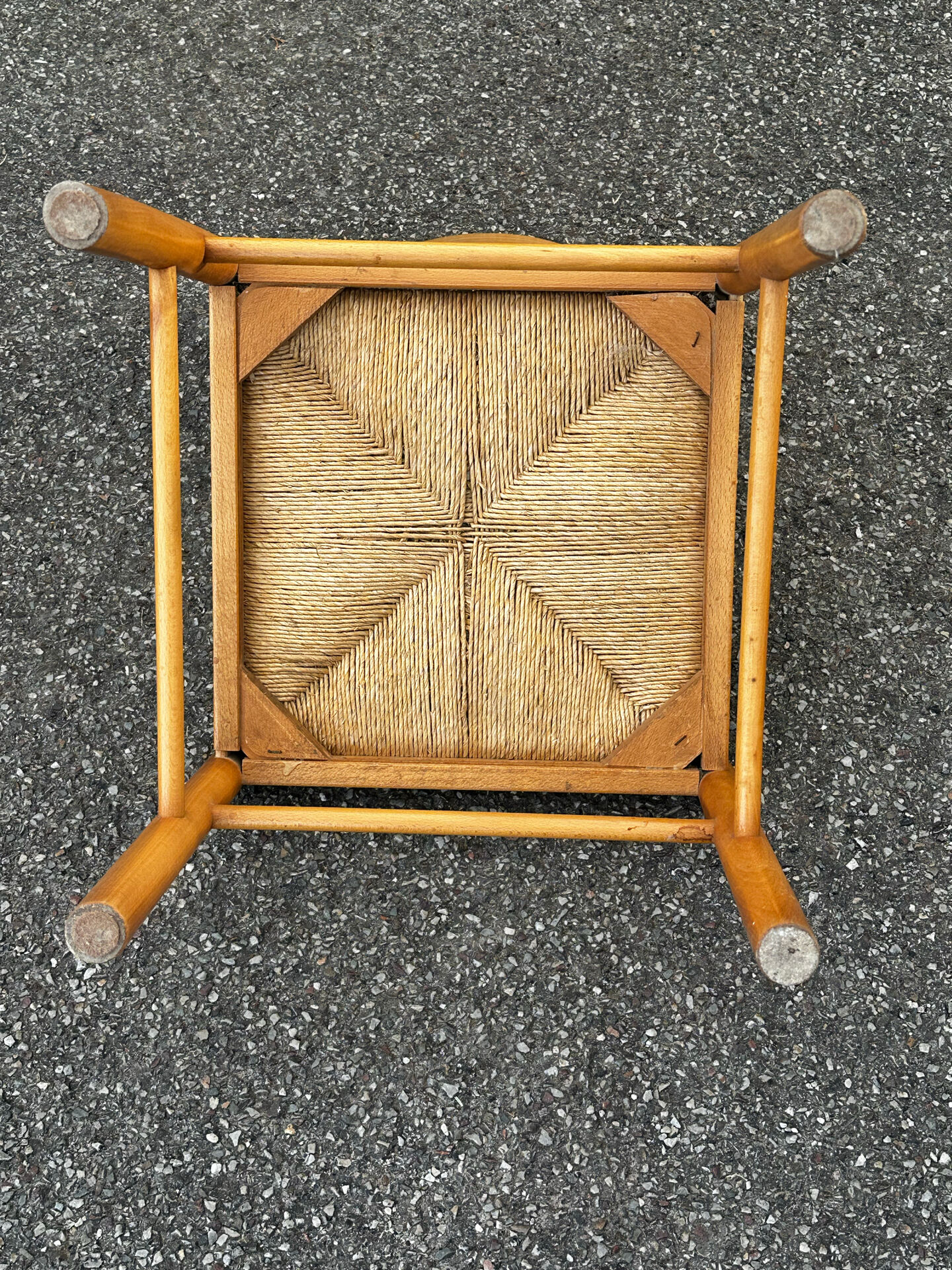 Paire de chaises en bois et paille – années 50-60