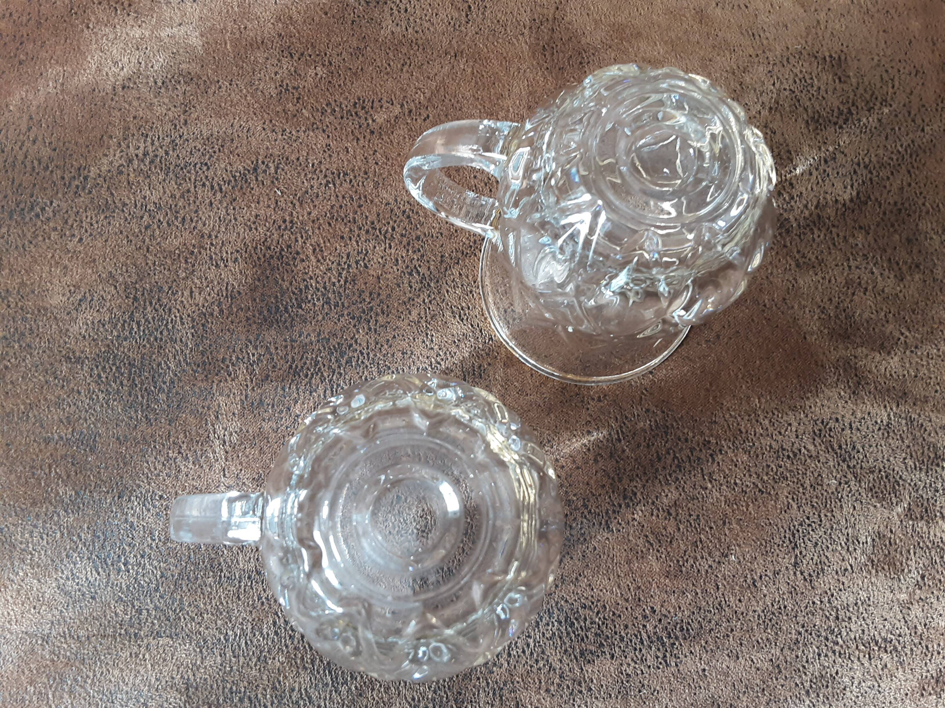 Set of 2 stylish glasses/cups