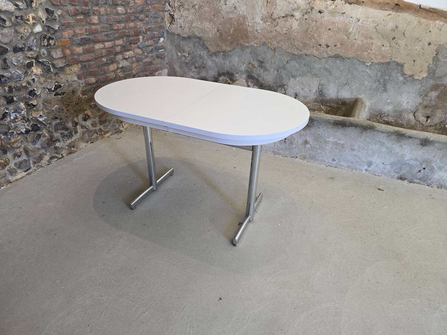 Oval table with central extension LAFA 1970s