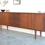 Enfilade en teck par Nils Jonsson