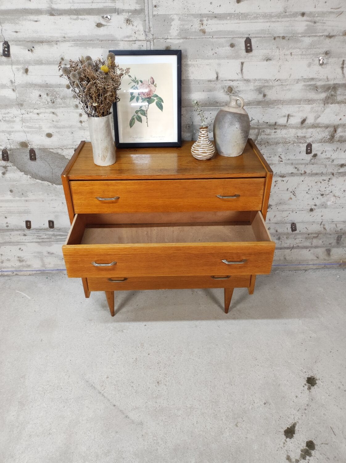 Vintage chest of drawers