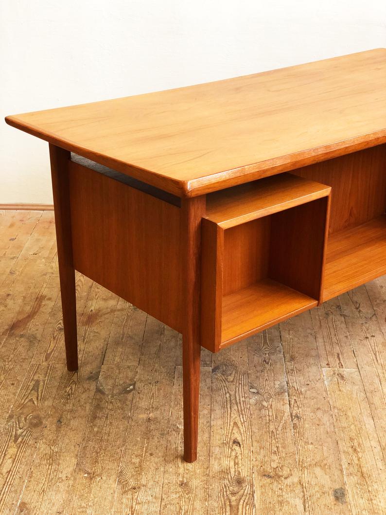 Mid-century danish teak desk by Peter Løvig Nielsen for Hedensted Møbelfabrik