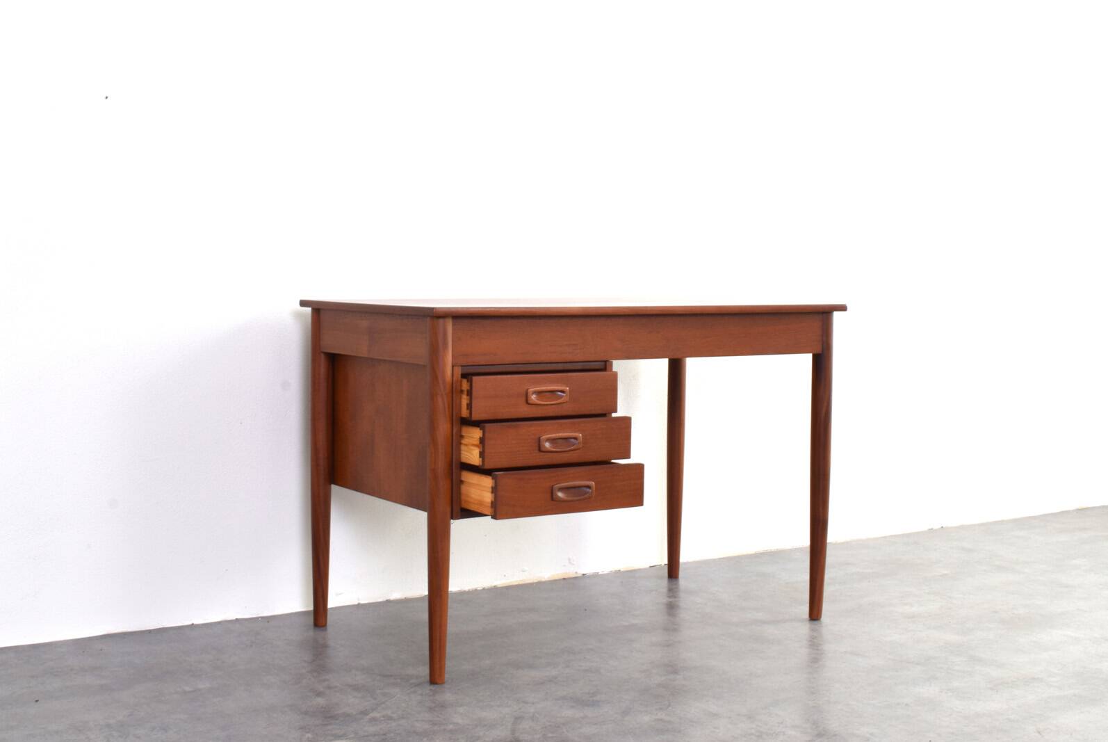 Mid-Century Modern Danish Teak Desk, 1960s