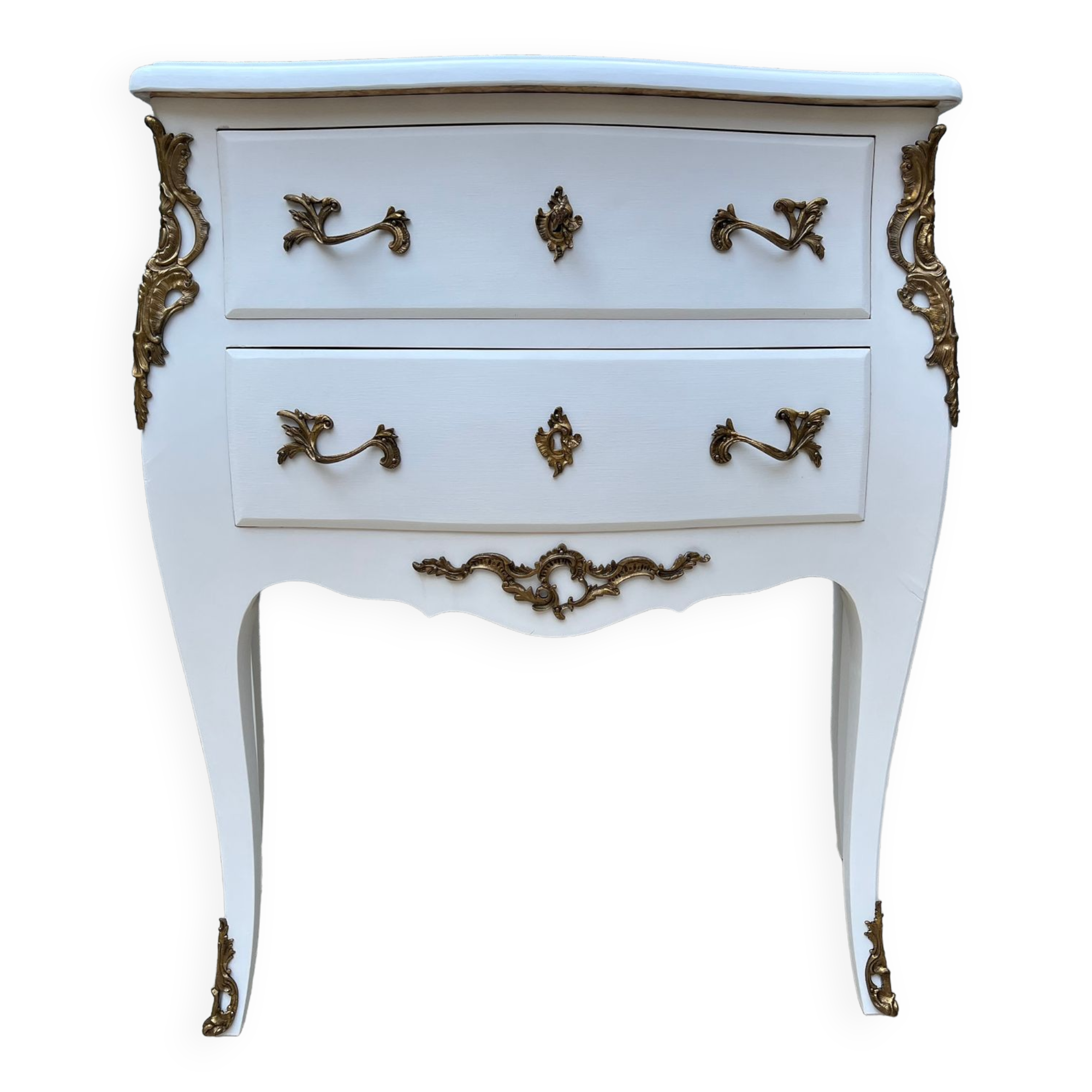 Louis XV chest of drawers