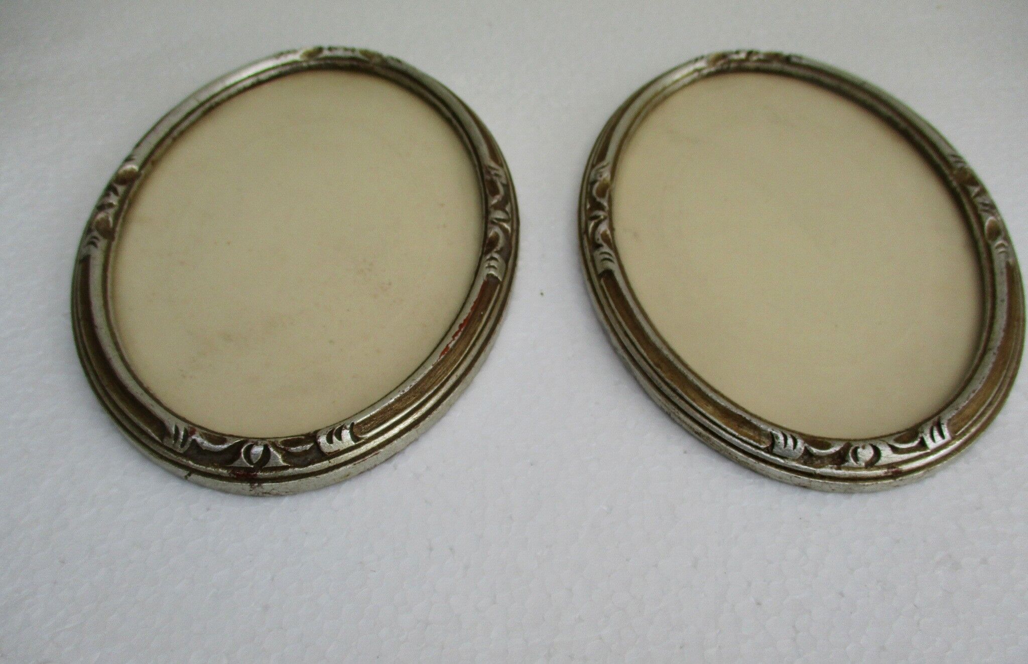 Pair of old oval art deco frames