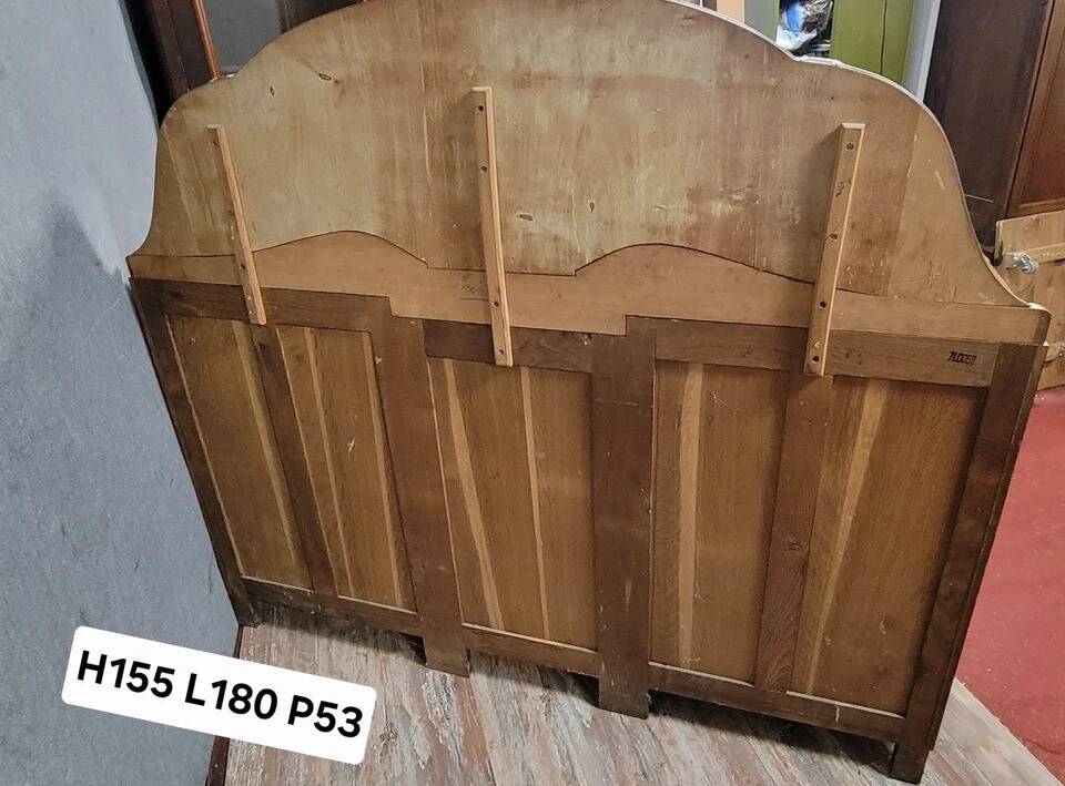Art Deco period sideboard in blond walnut circa 1940