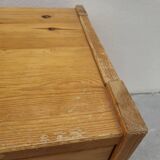 Regain bedside table in vintage pine