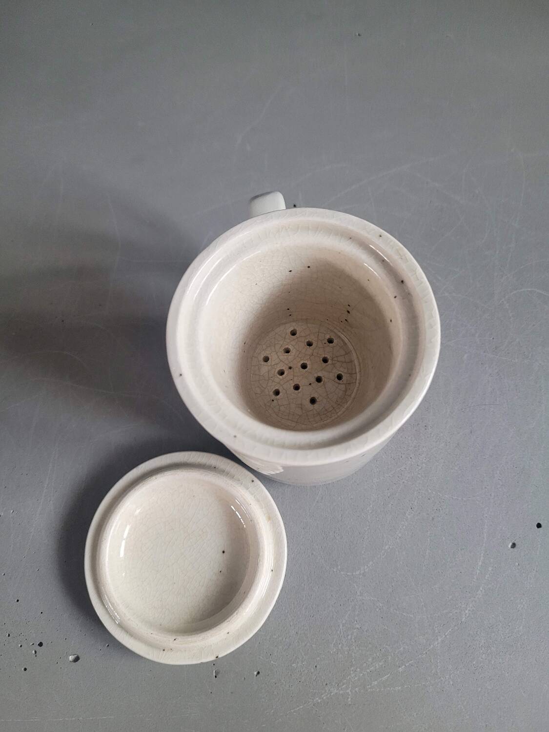 Tasse à thé vintage avec filtre et couvercle