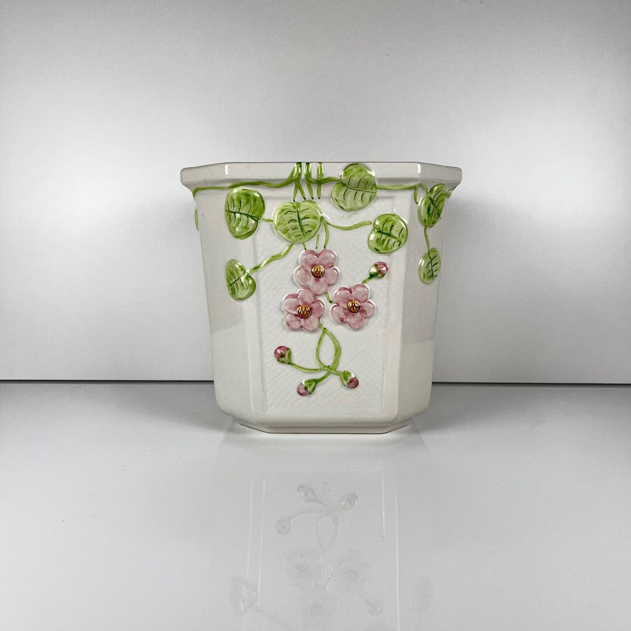 Cache-pot en barbotine, Martan, Portugal 1960-80