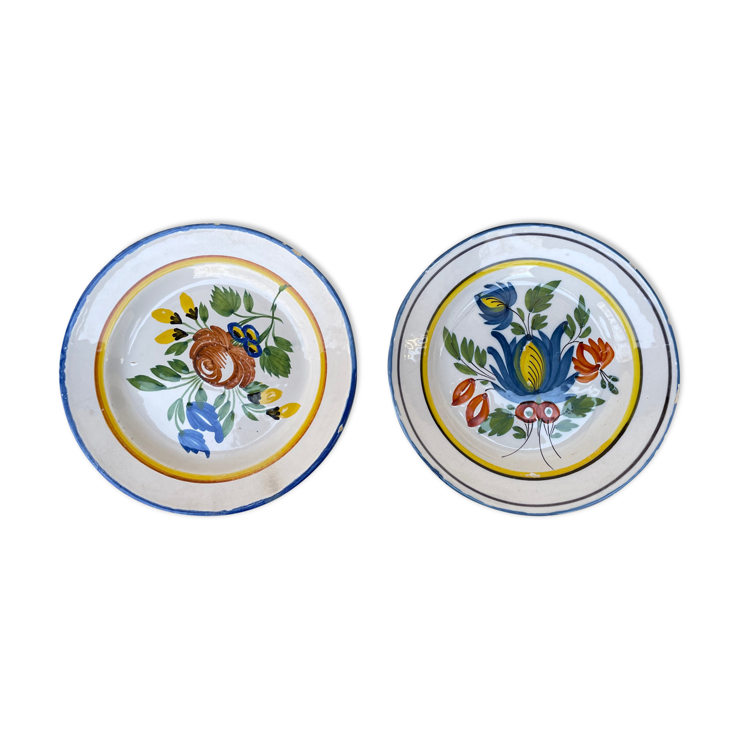 Set of 2 plates with floral pattern