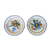 Set of 2 plates with floral pattern