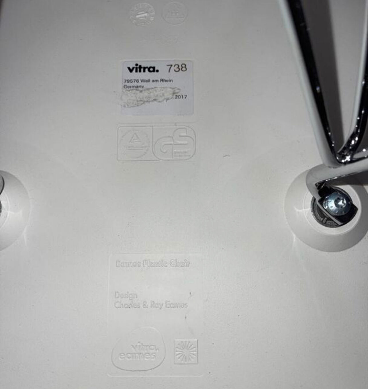 Set of 6 Charles & Ray Eames chairs