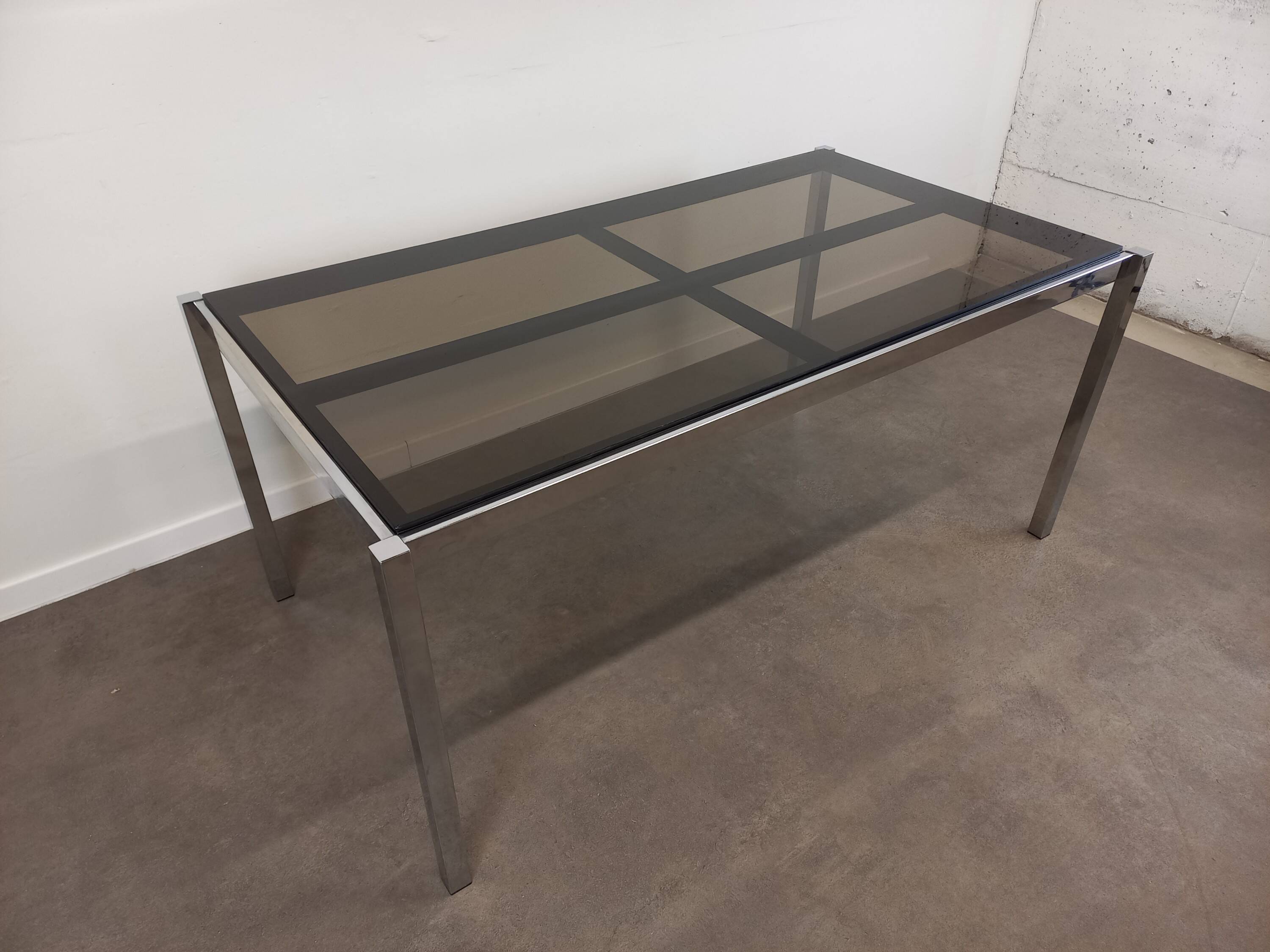 Table à manger verre et métal chromé 168 cm
