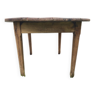 Oval table