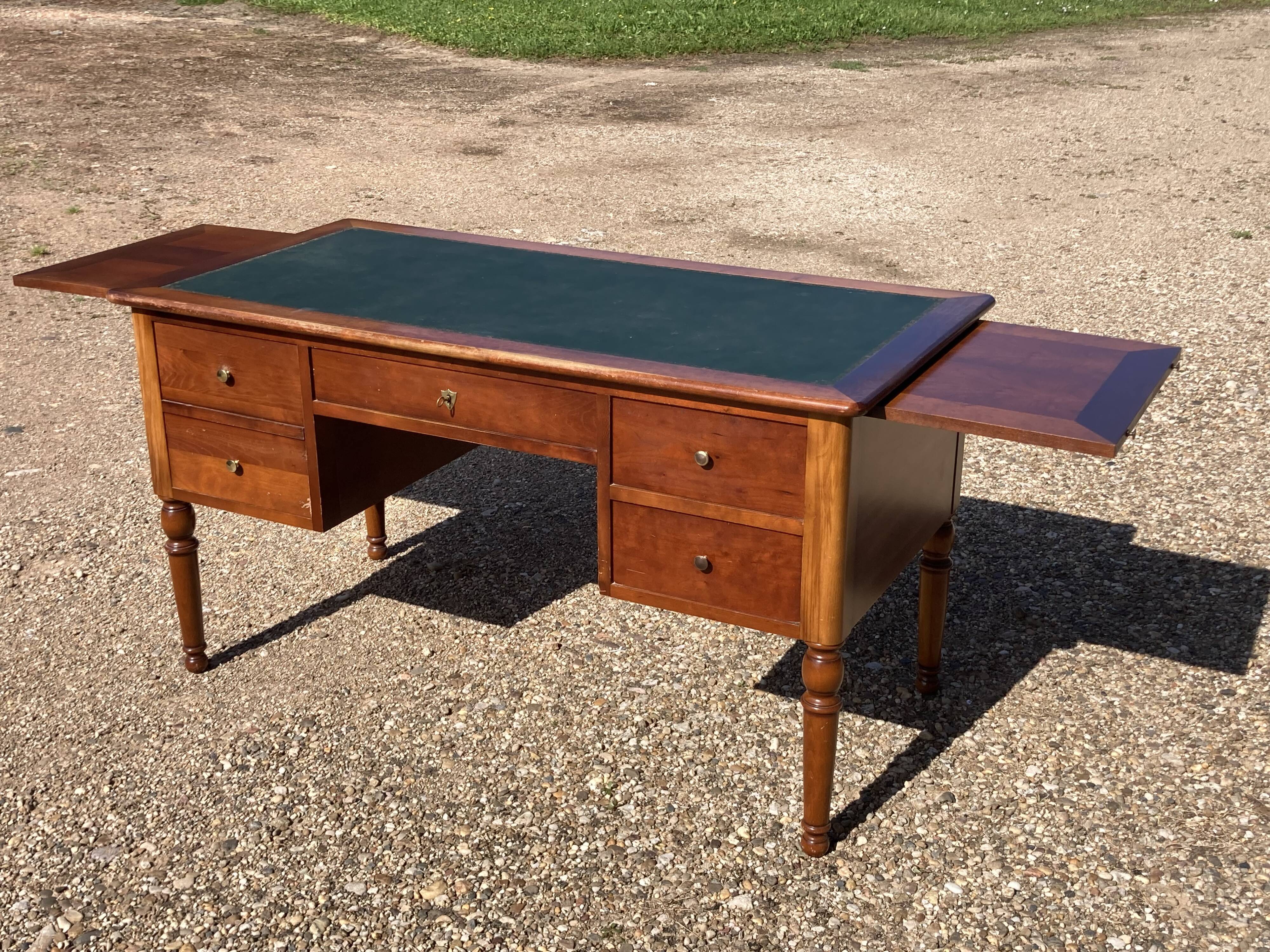 Louis Philippe Office